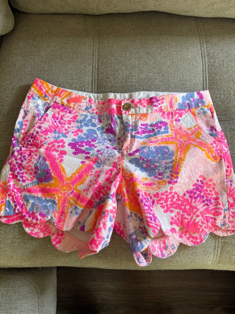 Lilly Pulitzer shorts size 8